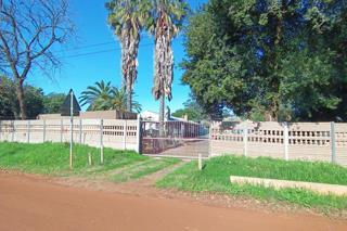 8 Bedroom Property for Sale in Joostenbergvlakte Western Cape
